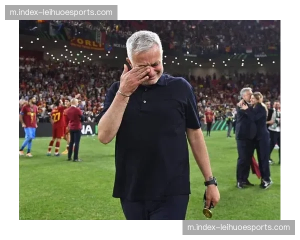 本菲卡穆里尼奥缺席指挥 临场应变能力大打折扣