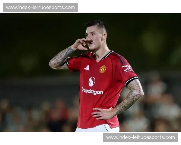 曼联半场预期进球仅零点三四 进攻乏力加重后防承受压力 曼联半场预期进球仅零点三四 进攻乏力加重后防承受压力